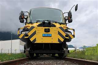 Foto der RhB Xm 2/2 278 01 „Feuerwehr-Zweiwegfahrzeug“