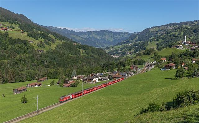 Foto: Ge 4/4 II 633 „Zuoz“
